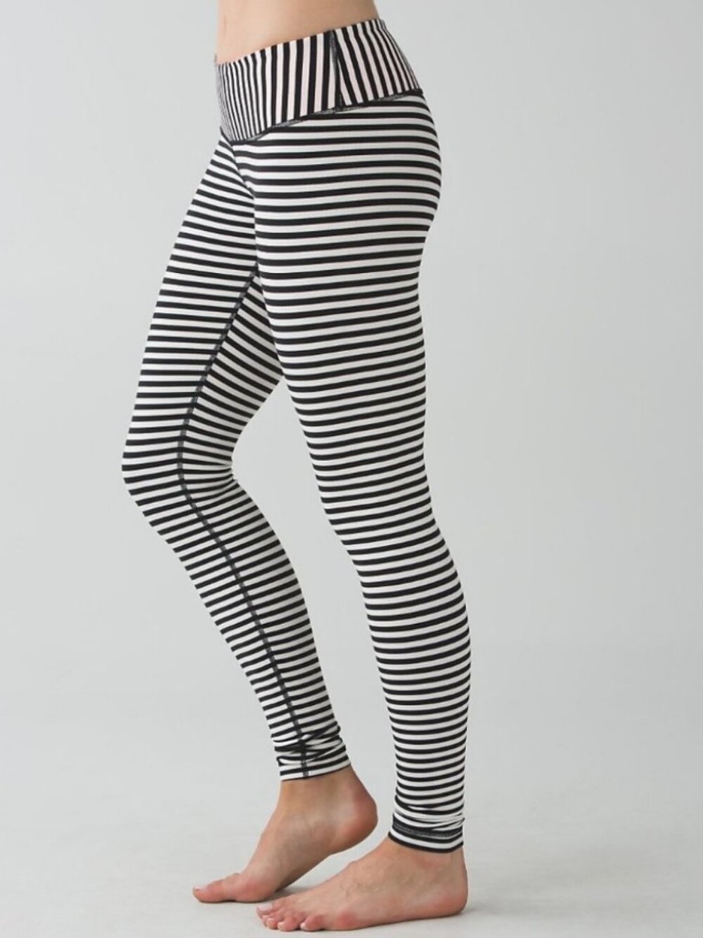DYI Define Your Inspiration Striped Leggings Blue and White Size Large